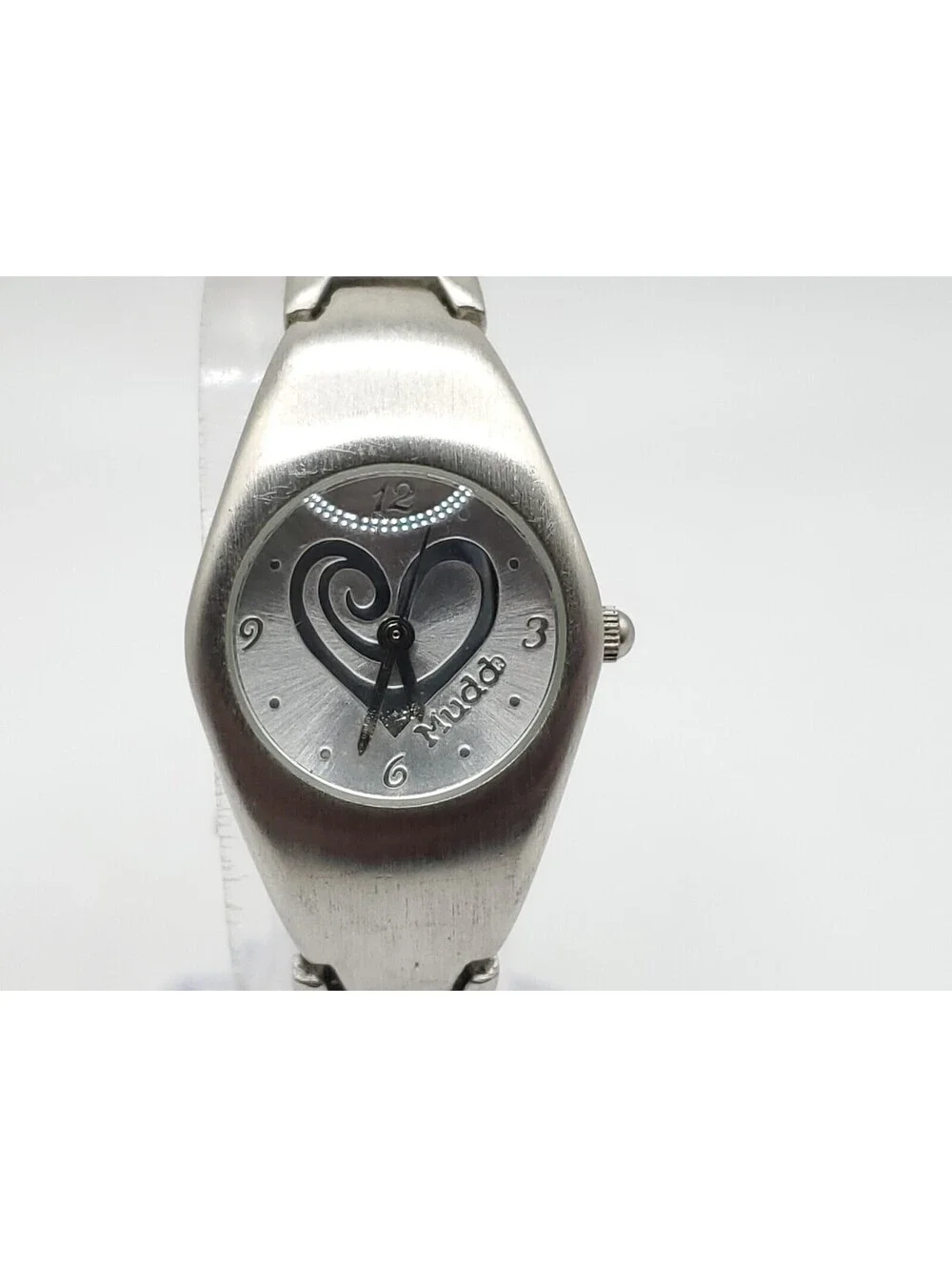 Mudd Heart Shape Dial Quartz Watch New Battery Silver Tone 24mm